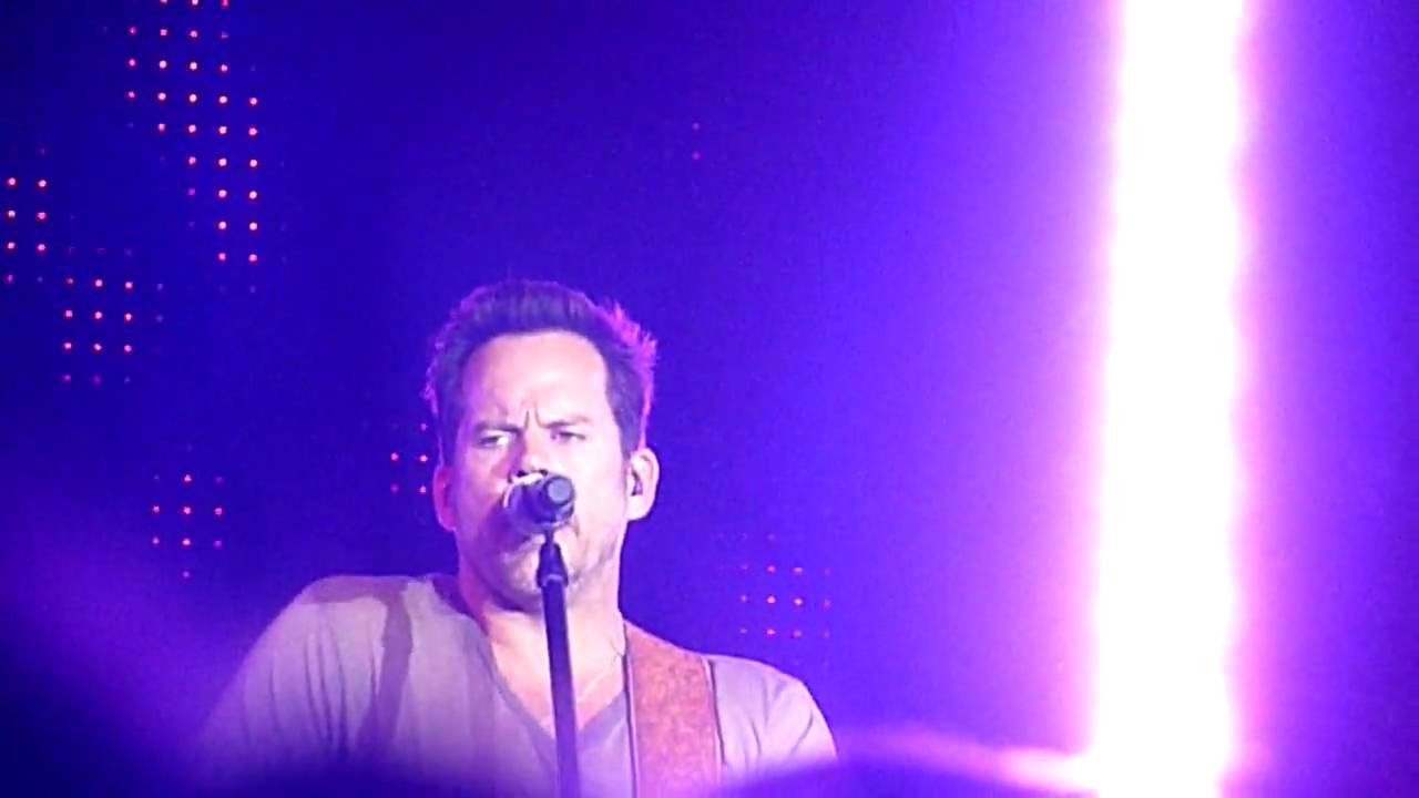 Gary Allan That s What Makes You Strong FCP 2010 YouTube Gary Allan That s What Makes You Strong FCP 2010 YouTube