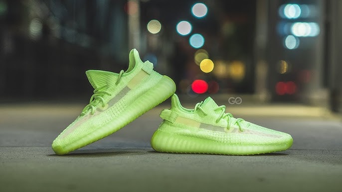 Vervagen Weinig Intiem Yeezy 350 Glow Unboxing + Review - YouTube