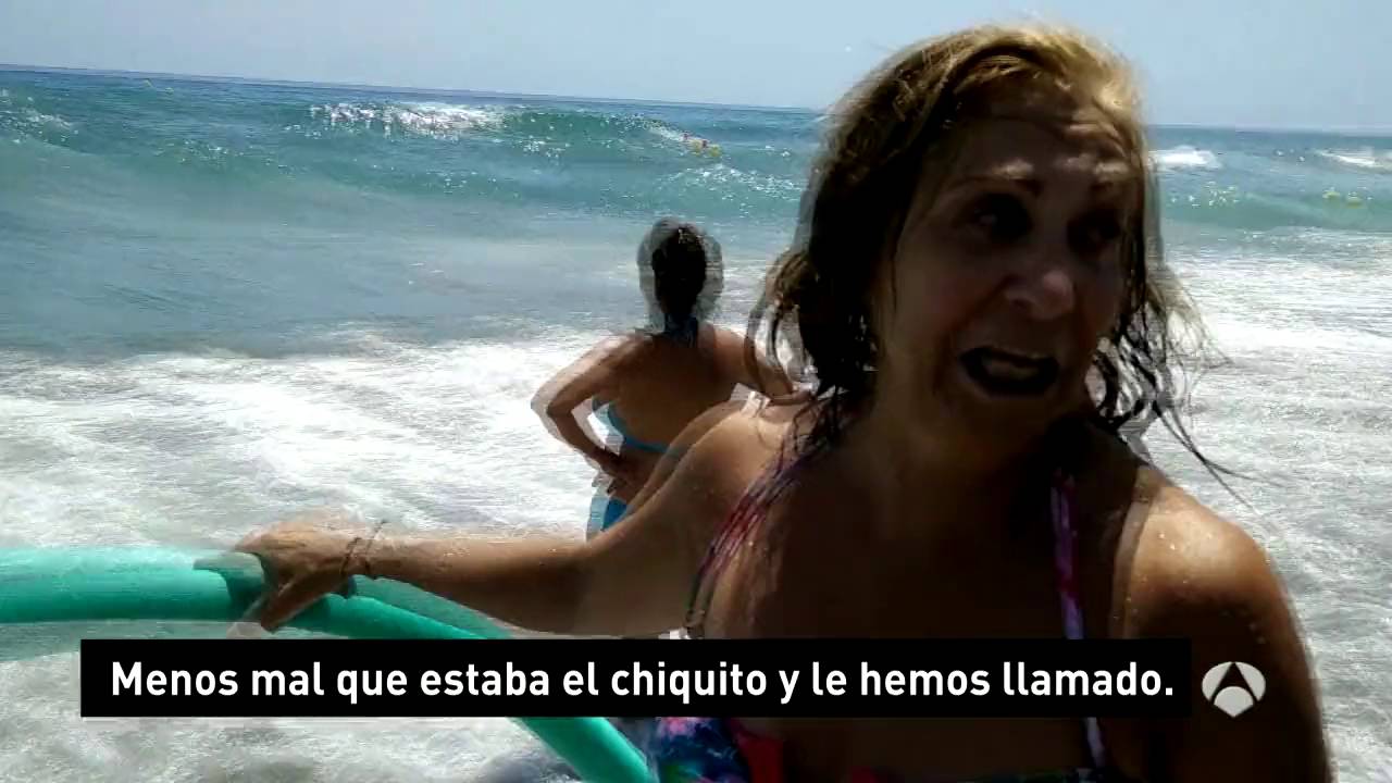 Antena 3 Noticias. Nuevo rescate en las playas de Málaga