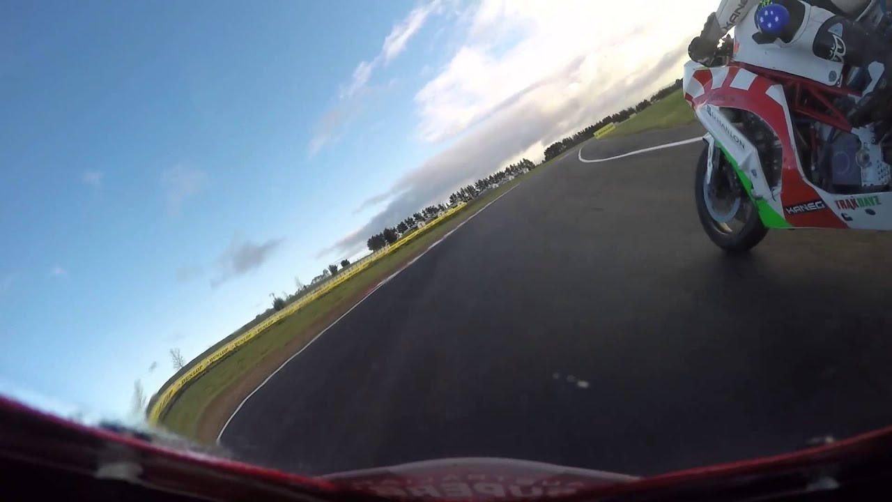 eFXC 2015 Electric motorbikes Wakefield Park Race 2 YouTube
