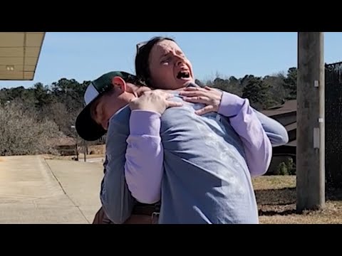 Son Surprises Biological Mom At Skatepark After 18 Years Apart