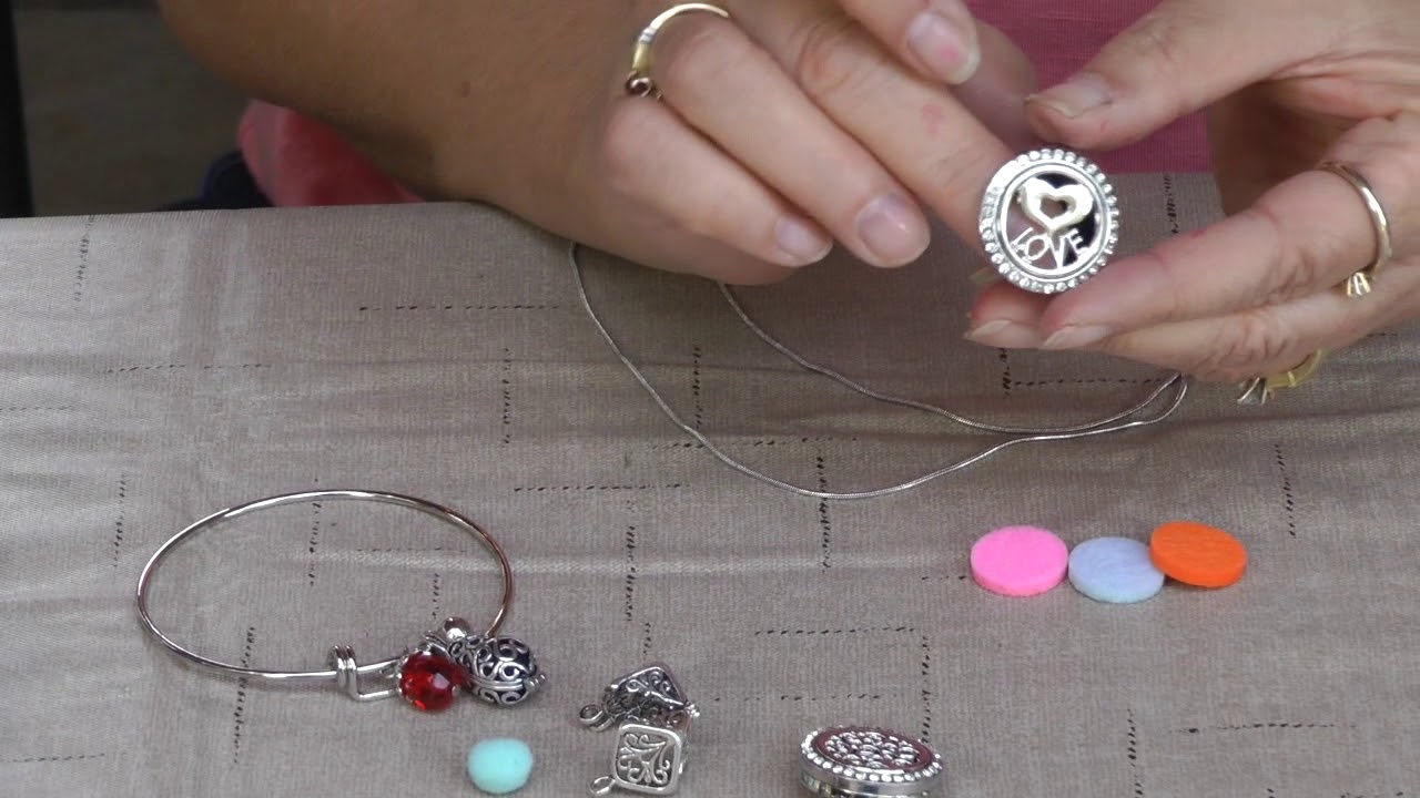 Make Aromatherapy Essential Oil Jewlery 