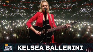 Kelsea Ballerini Performs 