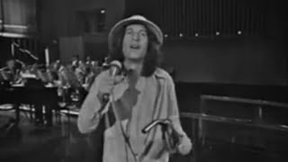 Video thumbnail of "Rino Gaetano - Spendi Spandi Effendi (senza censura) + Aida (1977)"