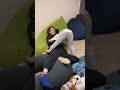 人の上で何しとんの(笑)#shorts #おすすめ #親子の時間
