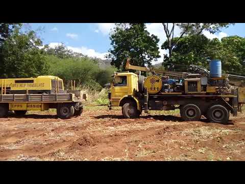 Video: Bisibisi Vya Athari Na Visivyo Na Athari: Tofauti Kati Ya Kuchimba Visima Vya Athari Na Bisibisi Na Mifano Isiyo Na Athari. Je! Zinahitajika Kwa Nini? Ni Nini?