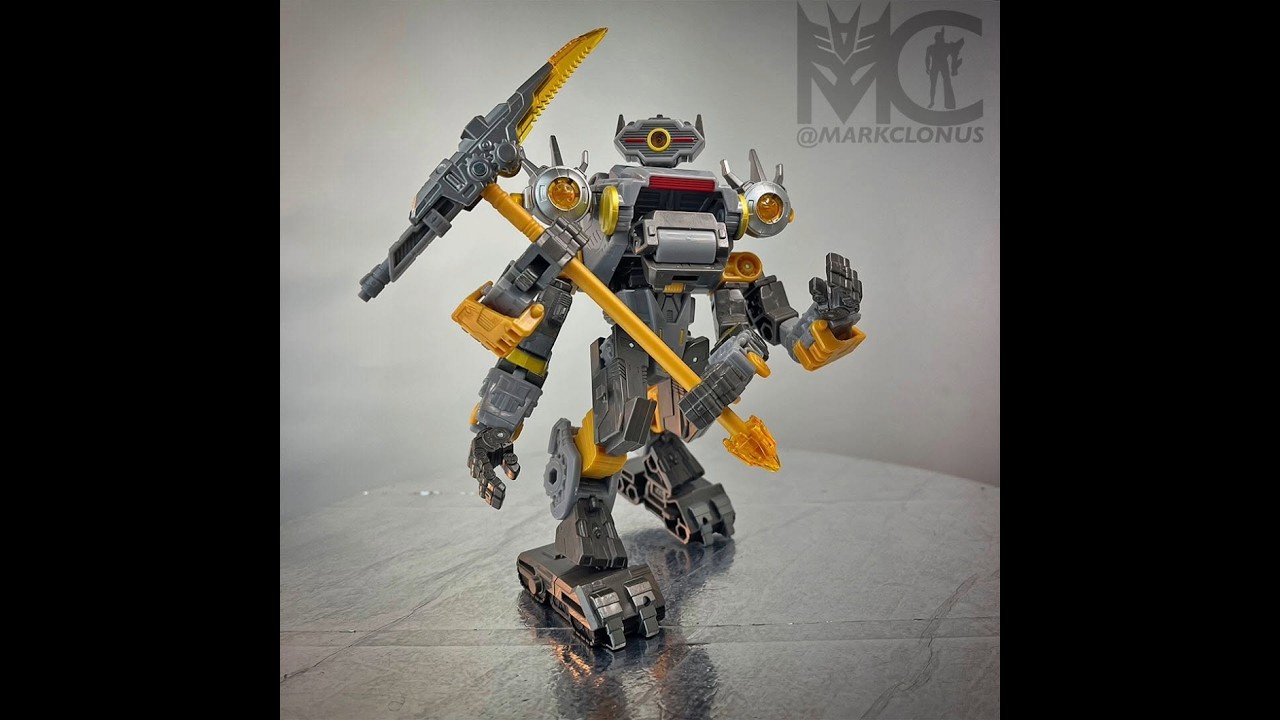 Official In hand images of the Transformers Age Of The Primes Voyager Class Amalgamous Prime