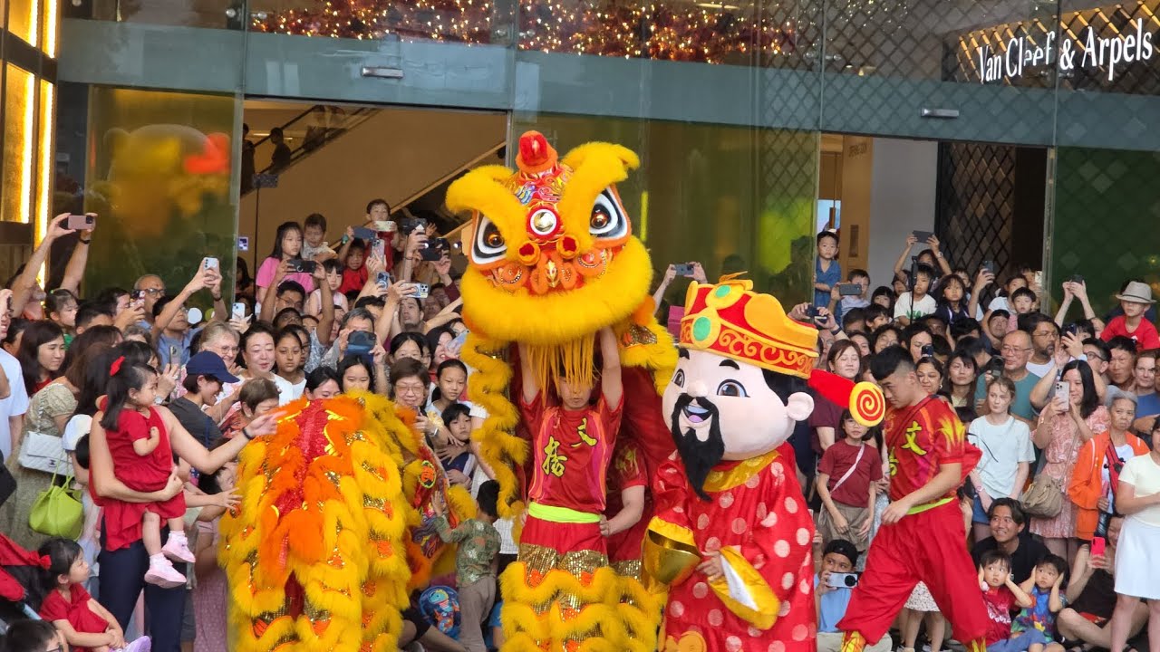 2026 lion dance Cai Qing at ION Orchard 