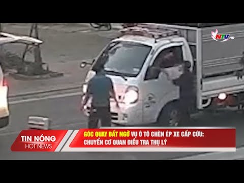Video Góc quay bất ngờ vụ ô tô chèn ép xe cấp cứu: Chuyển cơ... - youtube