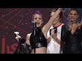 APMAs 2015: Hayley Williams wins Best Vocalist presented by AXS TV