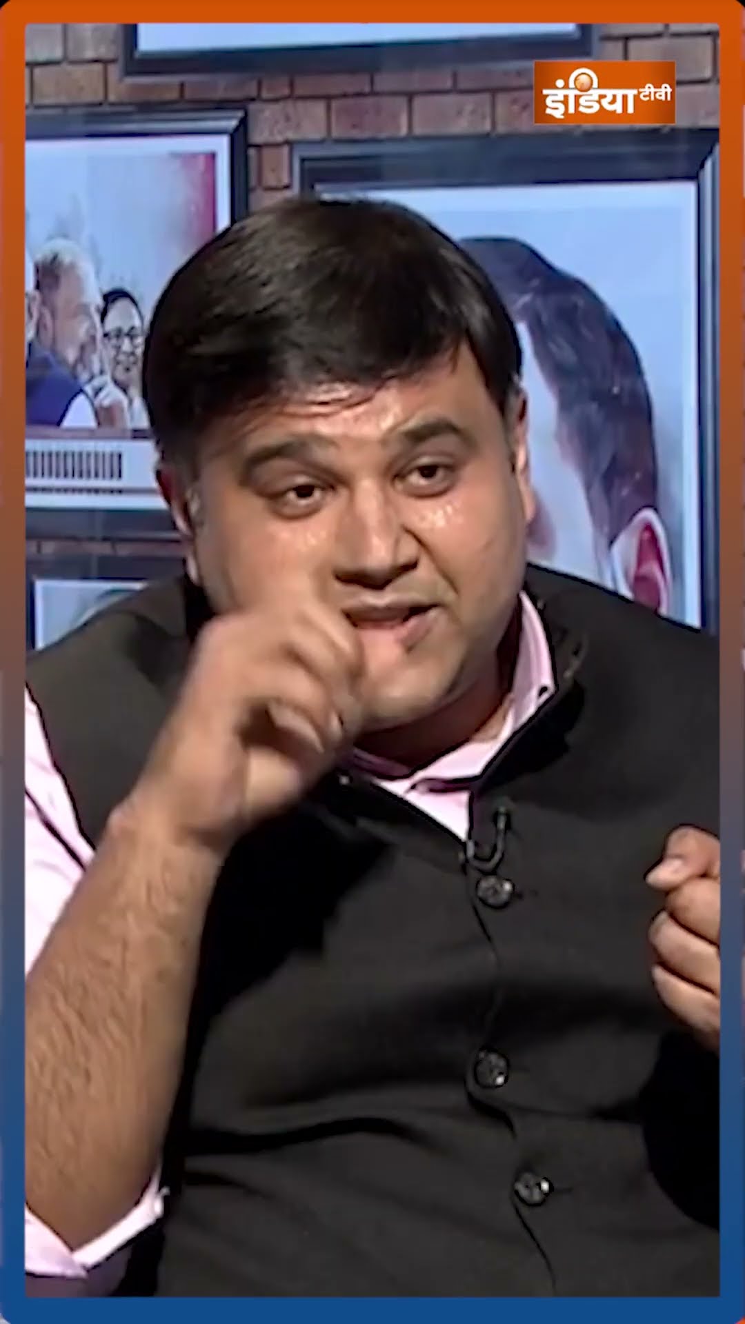 #delhielection2025 में #arvindkejriwal Vs #parveshverma नई दिल्ली से कौन मजबूत दिख रहा है ? #shorts