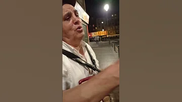 شاهد كيف يعزف على الاكورديون عزف مدهش بلباو 