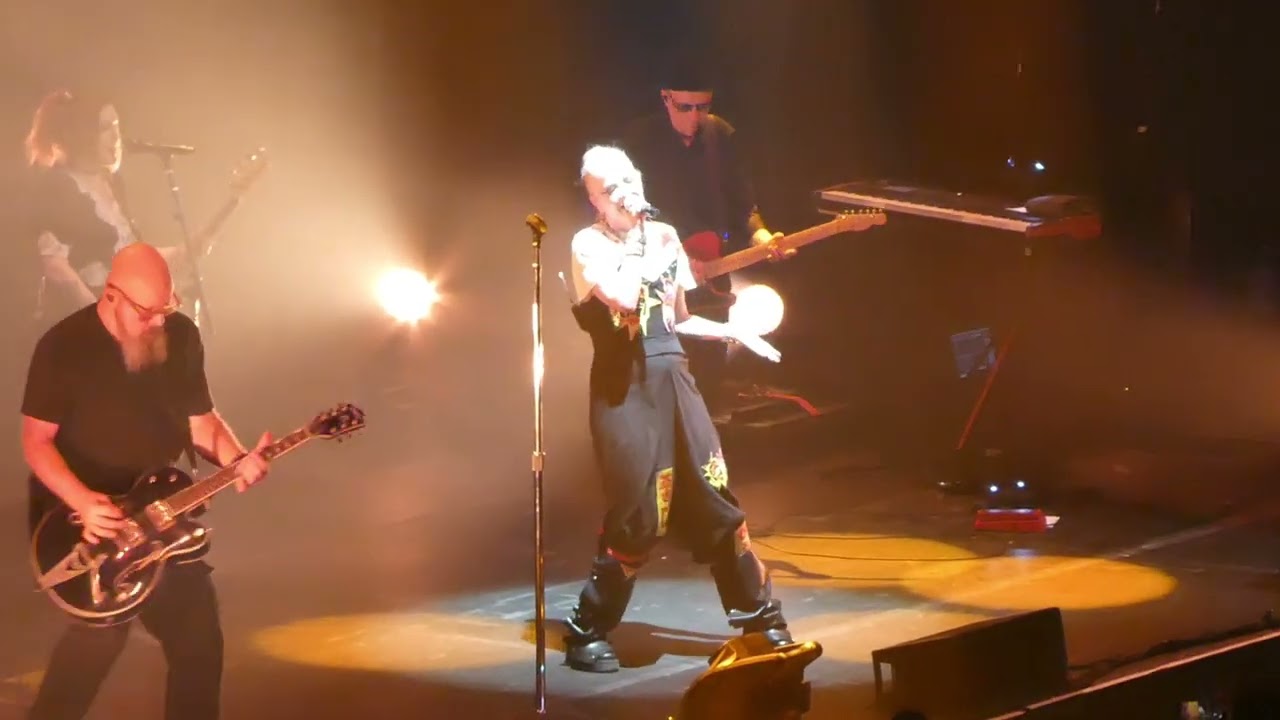 When I Grow Up - Garbage (14.7.2026) live at the Roundhouse