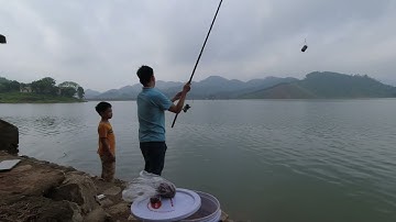 Câu cá ở Hồ Núi Cốc
