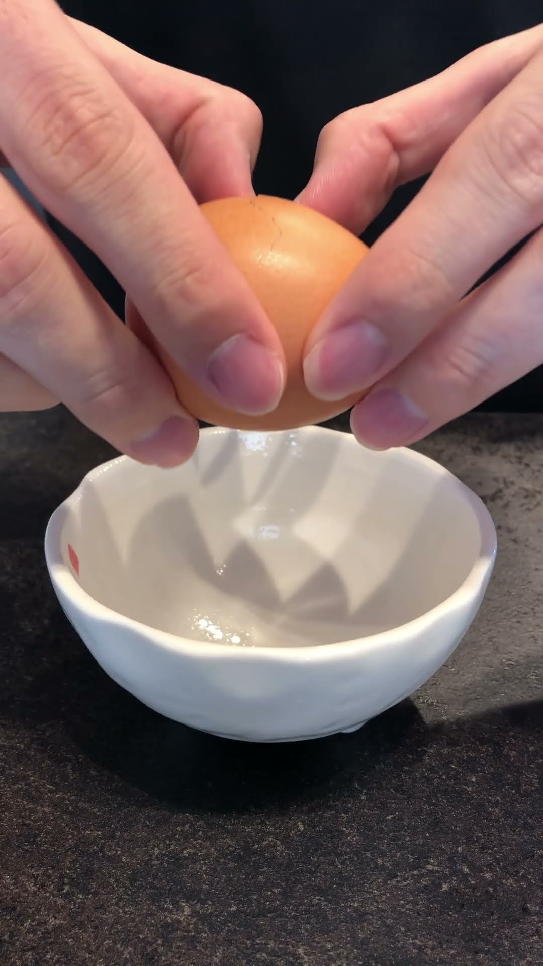 簡単レシピ】失敗知らず！炊飯器でとろとろ温泉たまご🥚 #炊飯器
