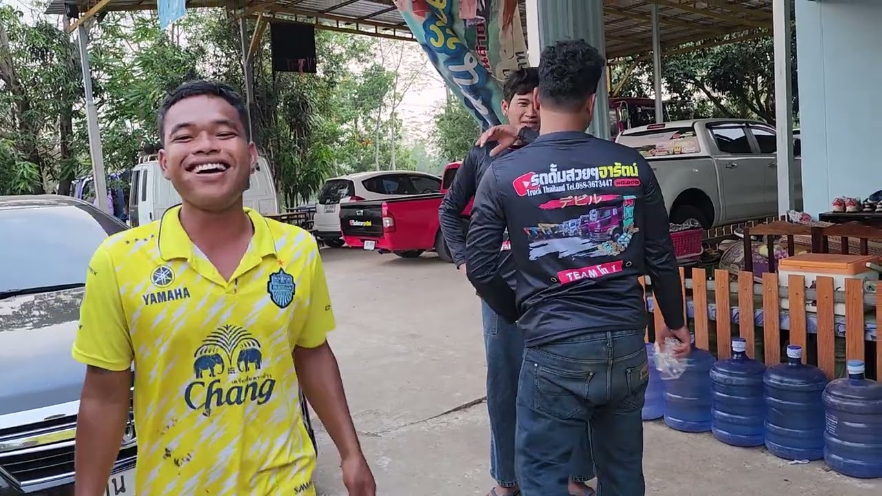 หมดวันนี้ล่ะเสื้อตัวใหม่ น้องจอย ธ.ธง จารชู เหลาน้อย เอาคนละตัว!!