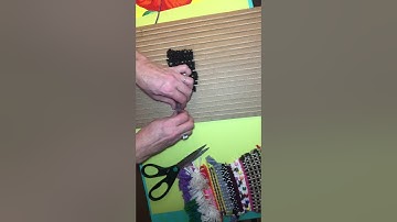 Weaving techniques: rya, interlocking, slits and dovetail