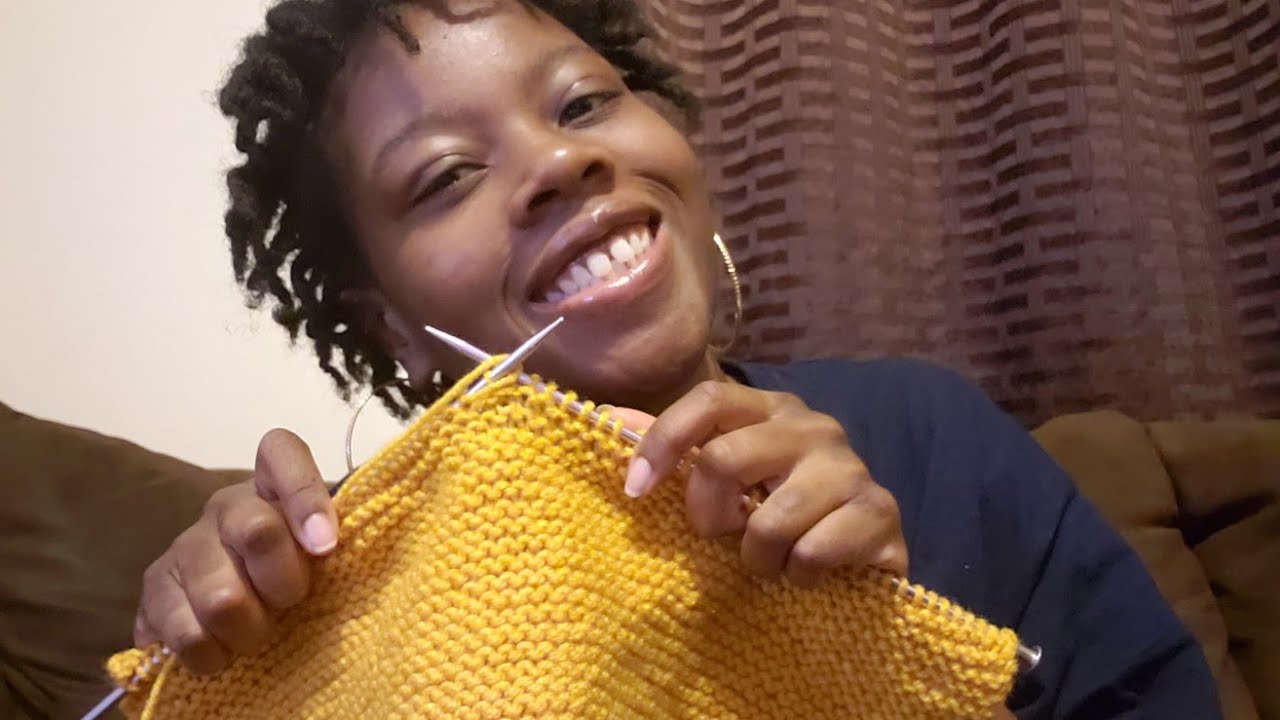 ASMR KNITTING AND CHEWING GUM