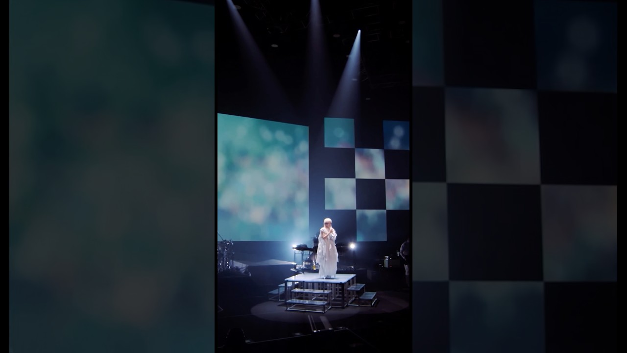 昨年11月に行われた横浜アリーナ公演より「アストロノーツ(cover)」のライヴ映像を公開致しました。Music & Lyrics 椎名もた #reol #美辞学