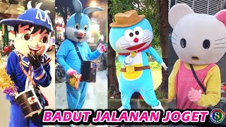 Badut Jalanan Joget ~ Kumpulan Badut-badut Ngamen di Jalan