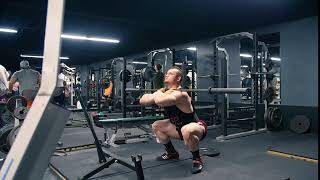 Front Squat Cross Grip
