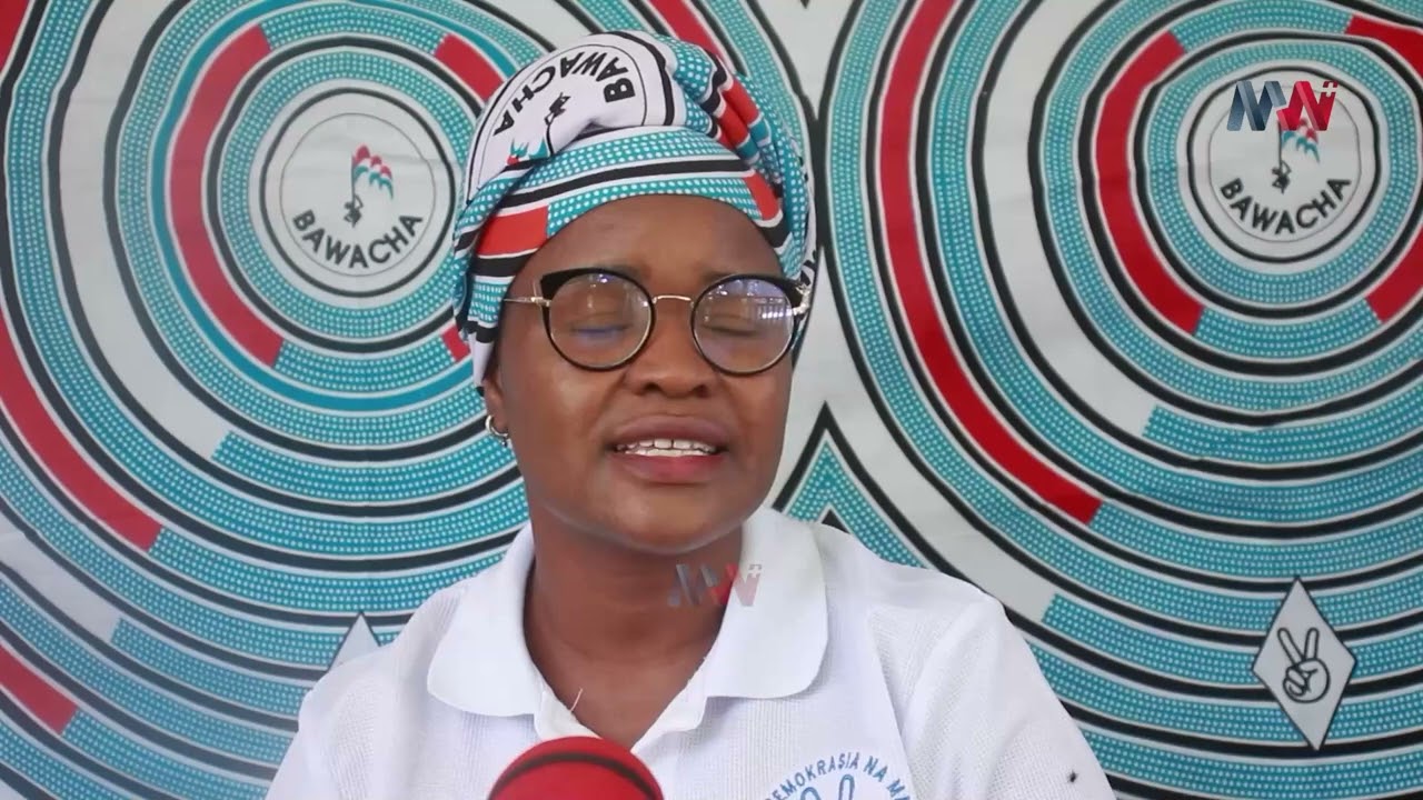 HUU MOTO WA WANAWAKE WA CHADEMA NI BALAA, WAWAKAANGA VIKALI POLISI WANAOWAZUIA KUSHEREHEKEA SIKU YAO