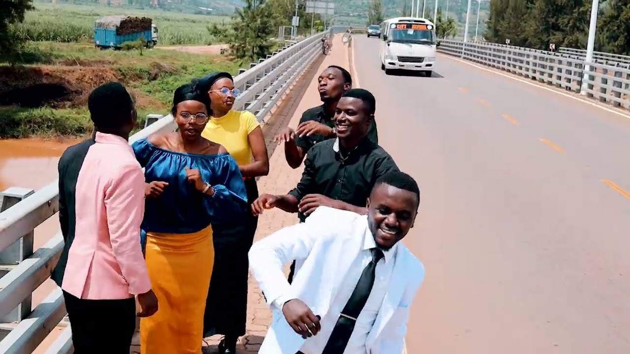 URI IMANA WABAYE IMANA || PETER & DEBOLAH FAMILY (OFFICIAL VIDEO)