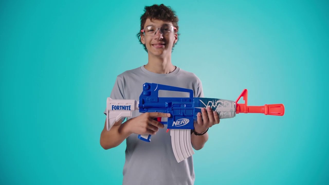 Nerf Fortnite Blue Shock Unboxing & Review (also, I play Fortnite) 