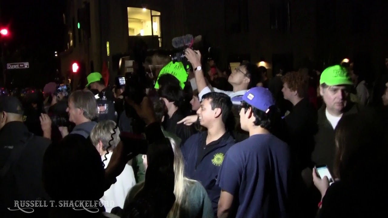 Berkeley 9/14/2017: Lauren Southern Confronts Yvette Felarca of BAMN