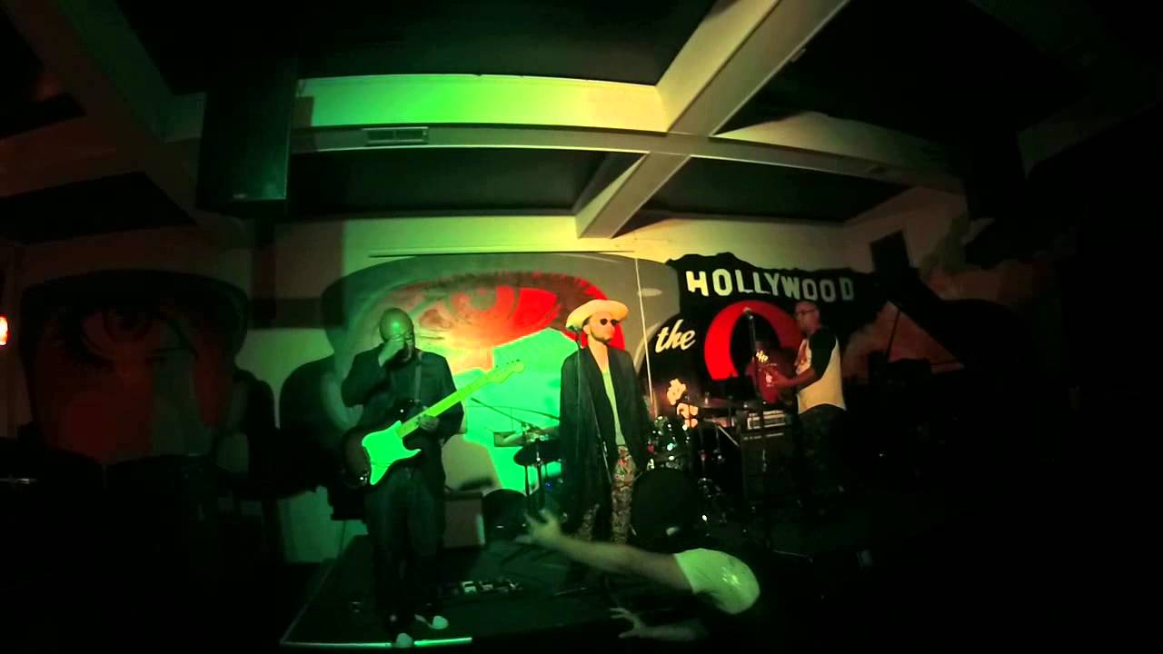 Brownsuede - Lud Guitar Solo @ 9 On Vine 6 18 15