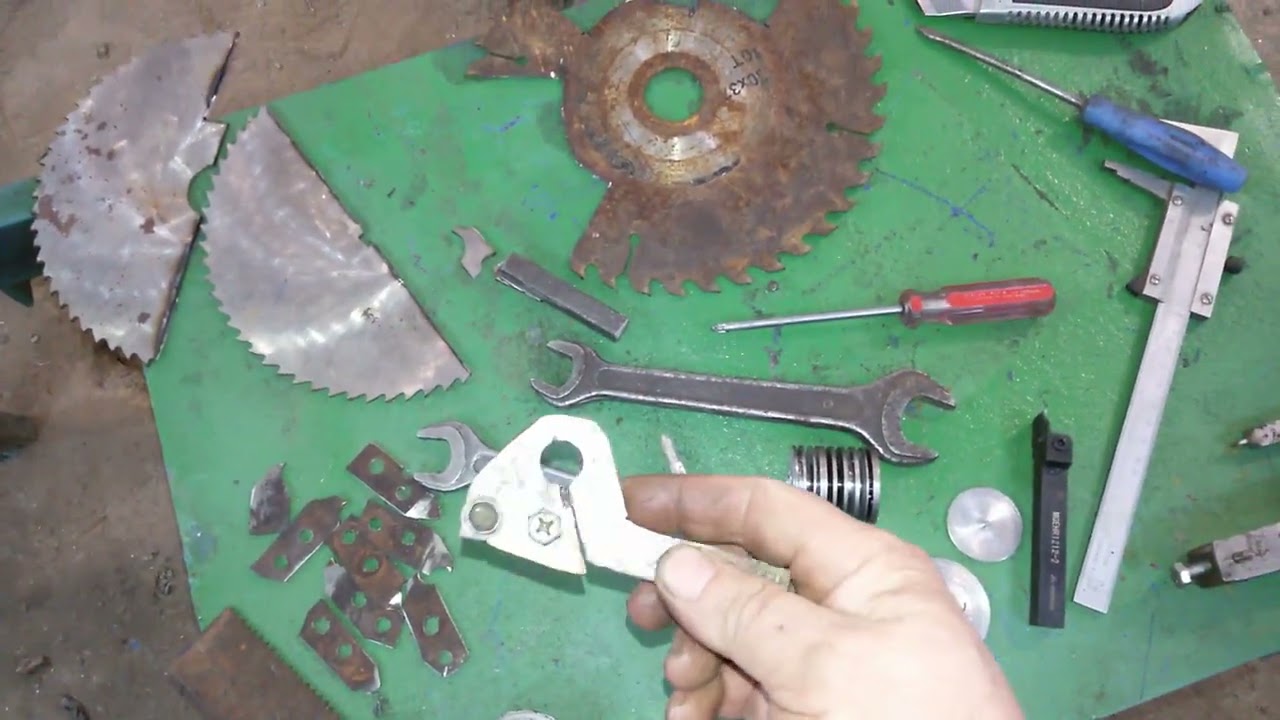 Учусь отрезать на ТВ-6. Самодельный резец.