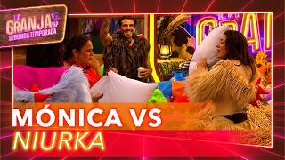 MÓNICA vs. NIURKA: The pillow fight GETS OUT OF HAND