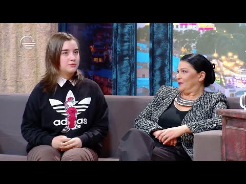 ია შუღლიაშვილი და ანა უზნაძე ღამის შოუში