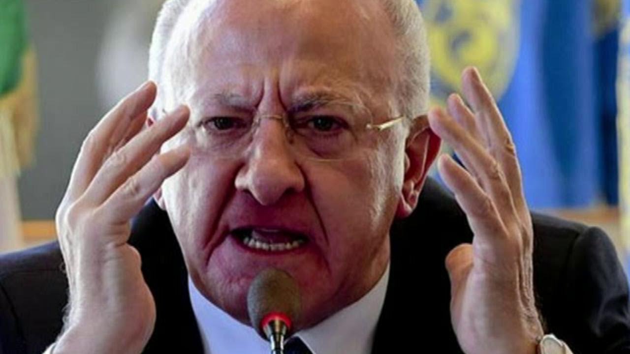 Pd, De Luca contro de Magistris: 