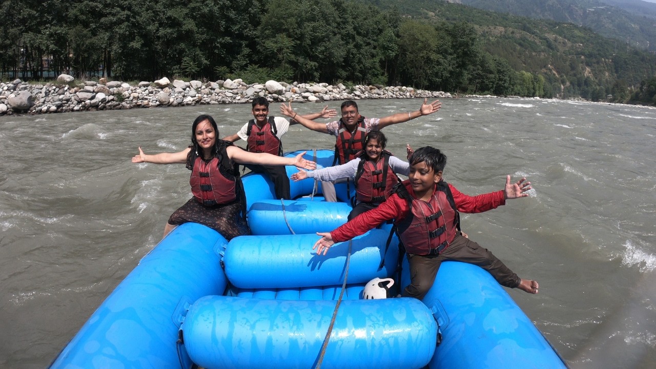 Kullu River Rafting 2.0 ⚡️Himani Ke Hosh Ud Gaye 😱 Rafting Mein Itna Maja Aaya Ki Repeat Karna Pada!