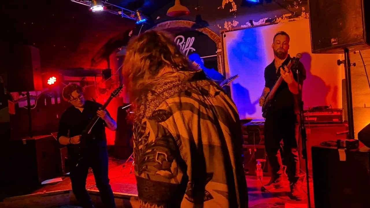 Shadowclad – Shadowclad (Live Budapest 2026, RIFF Club)