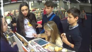 Kids painting with BuTouch on ipad!