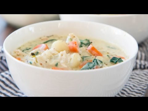 COOK DINNER WITH ME! Creamy Vegetable Gnocchi Soup