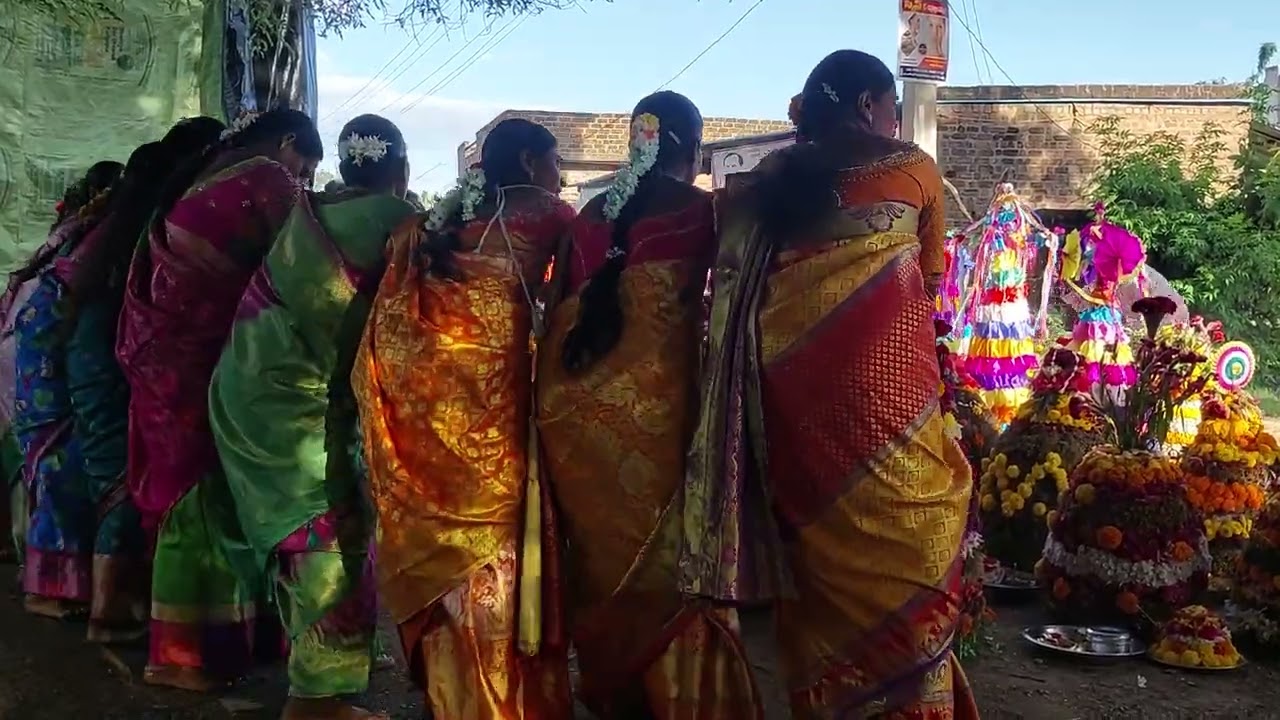 సద్దుల బతుకమ్మ పండగ బతుకమ్మ ఆట 🙏