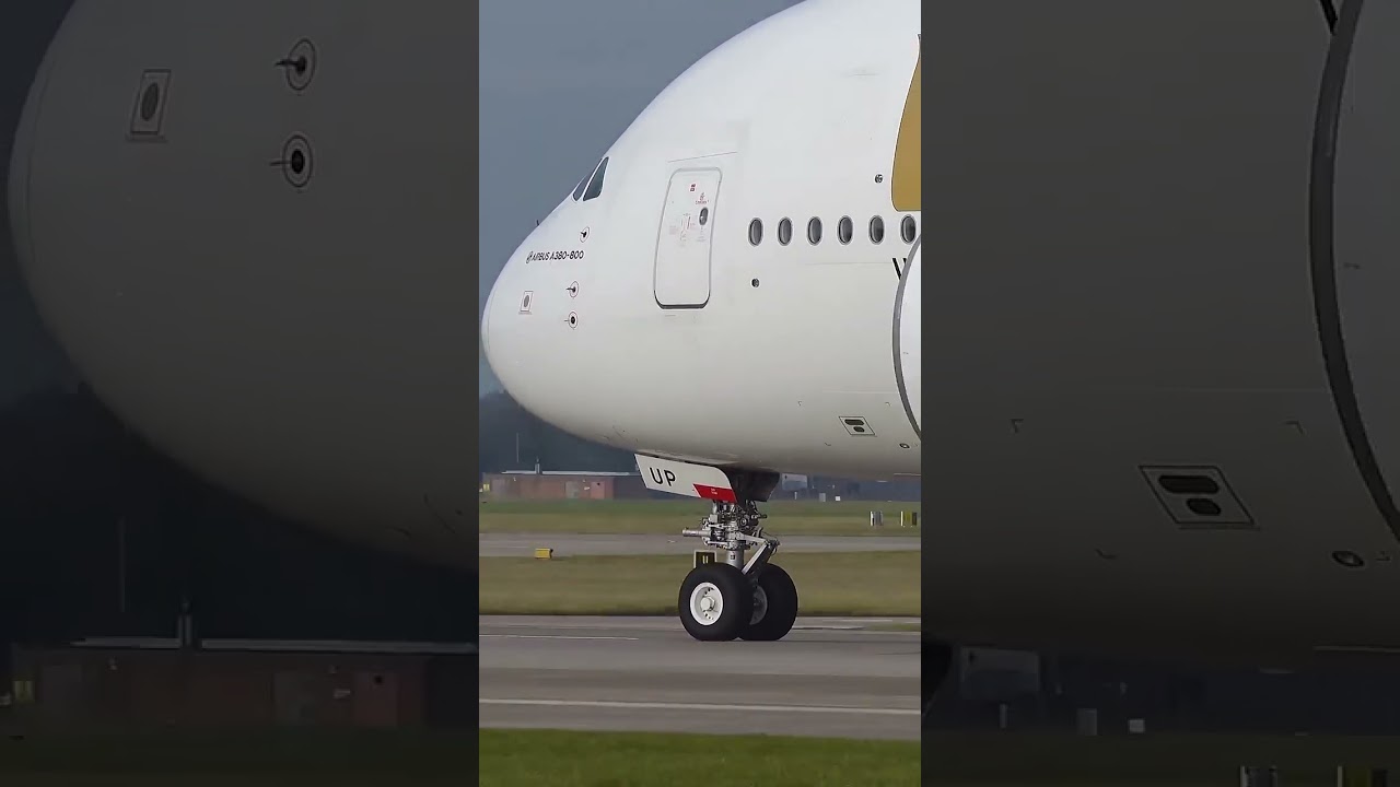 👑 King of the Skies! Emirates A380-800 Powerful Takeoff