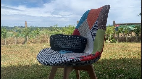 Accuratus Toughball 2 - Wireless 2.4GHz Multimedia Mini Keyboard with Trackball