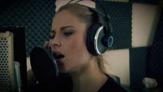 Strong By London Grammar Cover