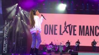 Ariana Grande Miley Cyrus Dream Its Over One Love Manchester