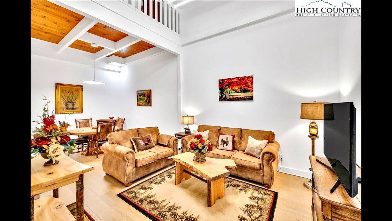 Residential for sale - 215 S Jefferson Station Place 212, West Jefferson, NC 28694