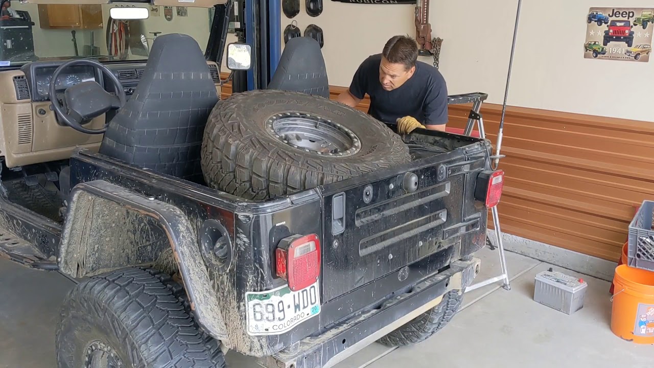 Jeep Wrangler Spare Tire Mount - YouTube