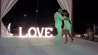 The Best Wedding Dance Ever - SUGAR - Maroon 5 Wedding Dance | Devon Perri + Nicole Perri Resimi