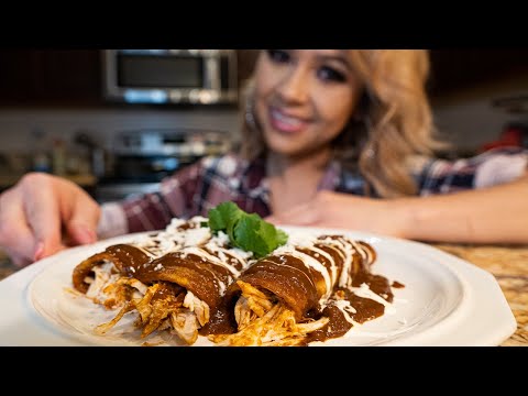 the-best-mexican-mole-enchiladas-|-enmoladas