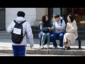 An Insulting Note Being Stuck on a Mentally Disabled Boy | Social Experiment 当低智男孩身上被贴了侮辱性字条,路人会怎么做呢