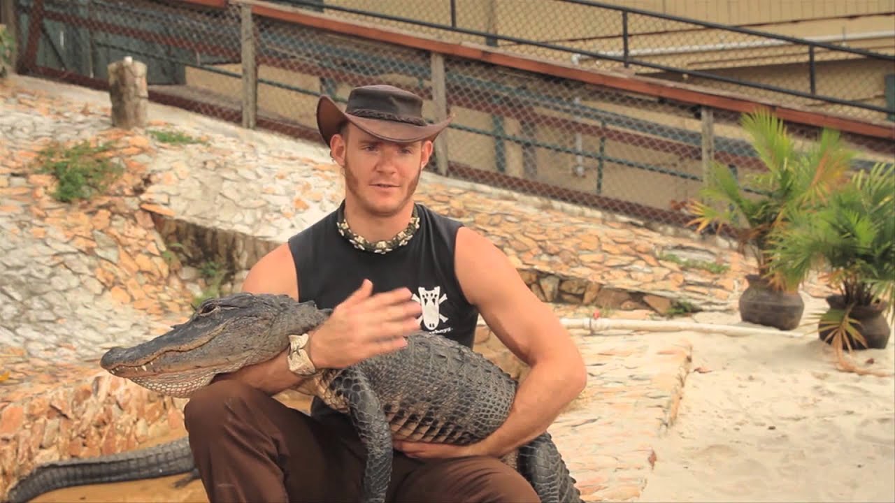 Everglades Holiday Park Alligator Jokes with Gator Boy Chris & Captain