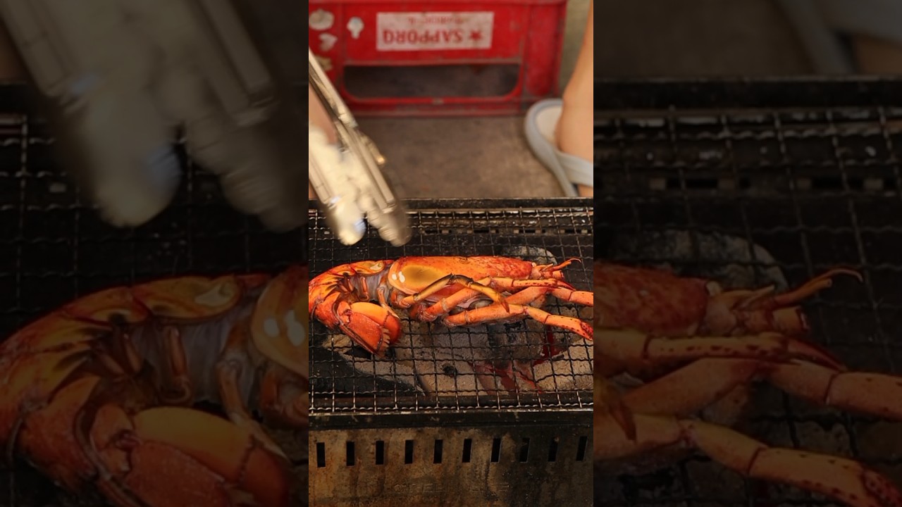 リクにオマール海老焼いてもらった!! #うまいですグー #飯テロ #炭火